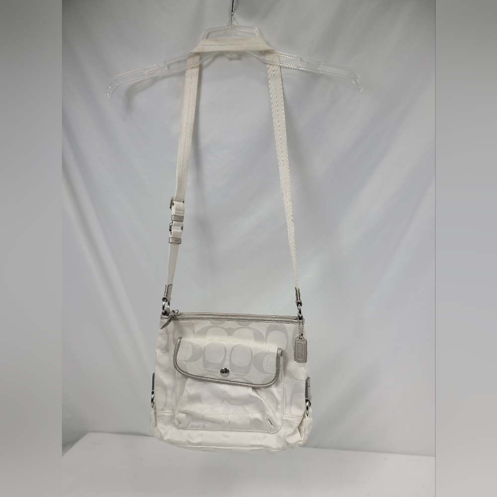 Coach Kyra Daisy Crossbody Shoulder Bag White & Silver F19713